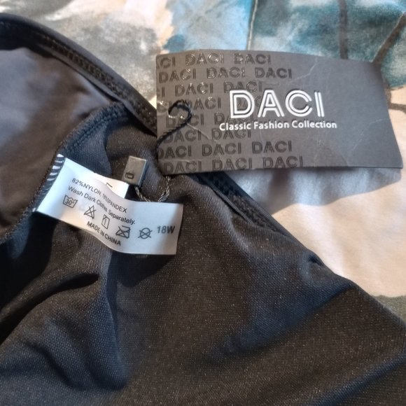 NWT Daci Plus-Size One-Piece Swimsuit with Mesh Cut-Outs, Size 18W - Picture 4 of 8